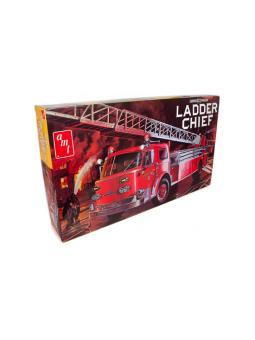 AMERICAN LAFRANCE LADDER CHIEF FIRE TRUCK 1/25
